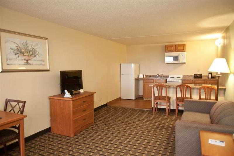 Best Western Coachlight Рола Екстериор снимка